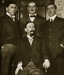 Francisco Madero e três de seus filhos, Gustavo, Gabriel e Evaristo, no Astor Hotel, em Nova York, em março de 1911