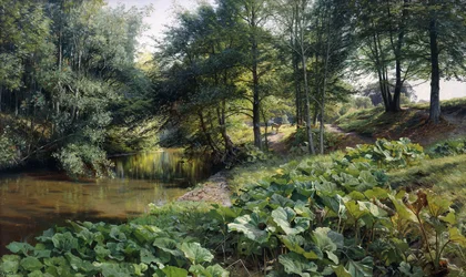 Paisagem fluvial arborizada com veados ao fundo