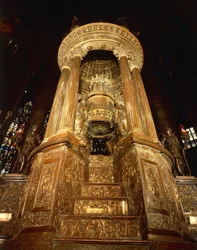Itália, Lombardia, Milão, catherdal interior, ciborium de Pellegrino Tibaldi conhecido como "il Pellegrini".