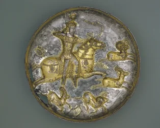 Tigela, Irã, período sassânida, 4º a 5º século (prata e dourada)