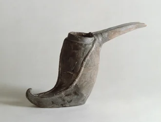 Navio na forma de uma bota, de Kaluraz, Gilan, Irã, c.1st milênio aC (argila)