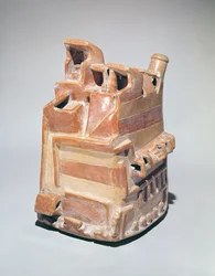 Embarcação em forma de estrutura, Mochica (cerâmica)