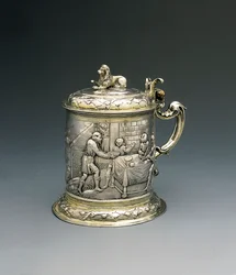 Tankard, o corpo repuxado e perseguido com Jacob lutando com o anjo, e Abraham e Sarah dando hospitalidade à Trindade, Danzig, c.1690 (pacote prata dourada)