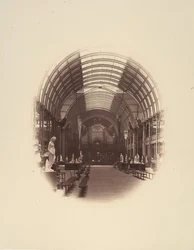 Vista no salão central, Exposição de tesouros de arte, Manchester, 1857.