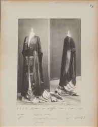 Página de Álbum: House of Worth, Evening Mantle
