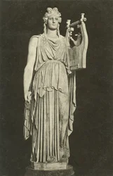 Apollo Barberini, antiga escultura romana na coleção do Glyptothek, Munique, Alemanha (foto a p/b)