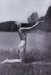 O corpo belo, cultura física para mulheres (fotografia a preto e branco)