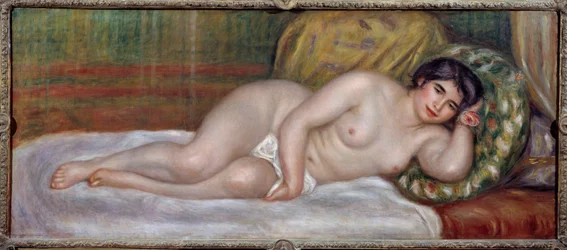 Mulher nua (Gabrielle). Gabrielle Renard (1879-1959) foi a ama de Jean Renoir (1894-1979), filho do pintor. Pintura de Pierre Auguste Renoir (1841-1919), 1907. A. 0,67 x 1,6 m. Paris, Musée de l