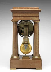 Relógio decimal, c.1798-1805 (pinho, latão e esmalte)