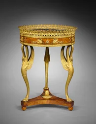 Flower Stand (Jardinière), c.1800 (madeira com suportes de bronze dourado)