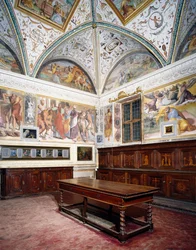 Vislumbre da sacristia com painéis de Perugino, Basílica de São Pedro, Perugia, Úmbria, Itália