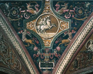 Planetas e motivos decorativos grotescos