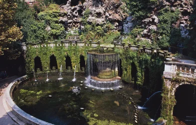 Fonte Ovato ou Tivoli de Pirro Ligorio (1513-1583), Villa d