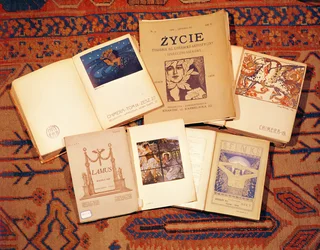 Recolha de revistas literárias produzidas na Polónia c.1900