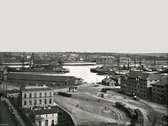 As docas, Southampton, 1895.