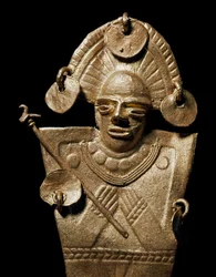 Arte pré-colombiana, civilização muisca: estatueta de mulher (Tunjo) em traje cerimonial dourado. Século 15-17. Bogotá, Museo de Oro, Colômbia - Arte pré-colombiana, cultura muisca (15-17 d.C.): estátua de ouro de um tunjo, uma mulher vestida com um traje 