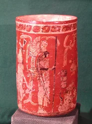 Vaso representando uma cena cerimonial, Período Tepeu 1, de Uaxuctun, 600-950 (pedra policromada) (ver também 201515)