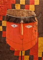 Máscara funerária / Peru, cultura Chancay. (Cabelo, madeira pintada)