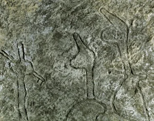 Pré-história, arte rupestre: petroglifo (grafite sobre pedra) de uma representação de cena de caça. neolítico, idade da pedra. (Azerbaijão) Idade do Bronze. Baku, Museu de História da Religião do Estado do Azerbaijão.