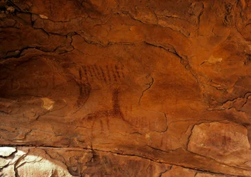 Pré-história: pintura de parede. Idade da Pedra 5000-2000 AC. Taghit, Haut plateau du Hoggar (Ahaggar), Argélia