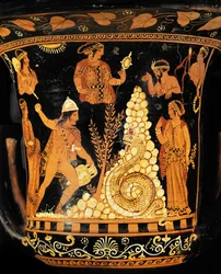 Cratera de figuras vermelhas: O rei Cadmos, com uma ânfora numa mão, atira pedras ao dragão ...