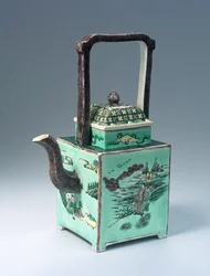 Bule Grande Família Verde, período Kangxi (1662-1722) (porcelana)