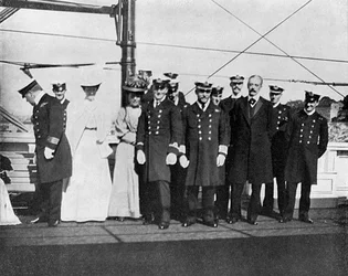 A bordo do iate real Victoria e Albert III, Christiania Oslo, Noruega, 1908.