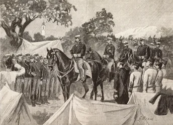 Umberto I (1844-1900), Rei da Itália, com alguns oficiais, visitando campos militares, 11 de Setembro