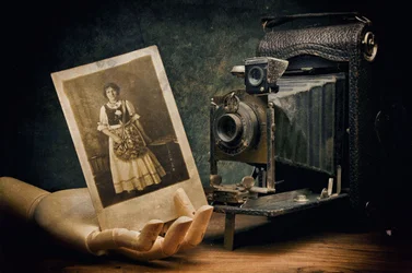 Retrato com câmara vintage