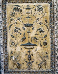 Estuques de pilares, decoração após desenho de Rafael, a partir de loggias do Palácio Apostólico no Vaticano