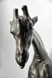 Grande girafa com cabeça abaixada, modelado em 1909-10, fundido antes de 1913 (bronze) (ver também 3084917-43)