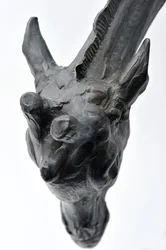 Grande girafa com cabeça abaixada, modelado em 1909-10, fundido antes de 1913 (bronze) (ver também 3084917-43)