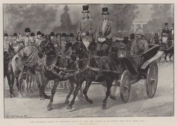 Lord Kitchener passando a estátua de Wellington no Hyde Park Corner em seu retorno da África do Sul, 12 de julho