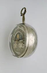 Vista lateral de um relógio de berço par-cased, c.1685 (prata)