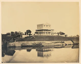 [Palácio]