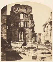Interior, priorado de Lindisfarne, extremidade oeste