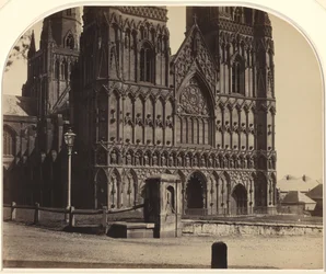 Catedral de Lichfield do noroeste