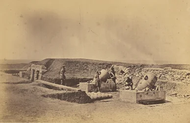 Baterias de morteiros diante da Picquet House, Divisão Ligeira