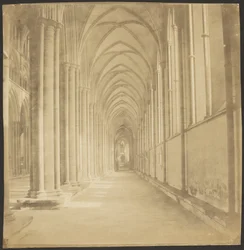 Corredor Sul da Catedral de Salisbury