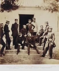 The Staff at Headquarters, de um álbum de 52 fotografias associadas à Guerra da Crimeia, 1855