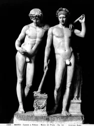 Cástor e Pólux ou Orestes e Pílades, grupo de San Ildefonso
