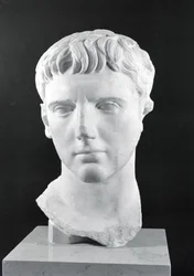 Chefe de César Augusto (63 aC-14 dC)