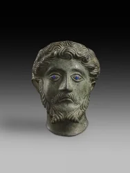 Chefe de Marco Aurélio, 161-180 dC (bronze)