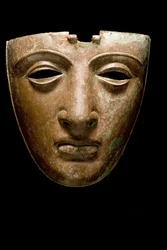 Máscara facial de capacete (bronze)