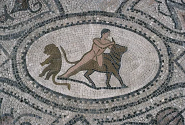 Hércules e o touro cretense, do chão da "Casa de Hércules" (mosaico)