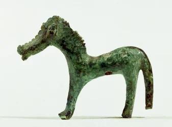 Cavalo, do túmulo XIII de &39;La Rustica&39;, Lanuvio (bronze)