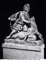 Mithras matando um touro (mármore)