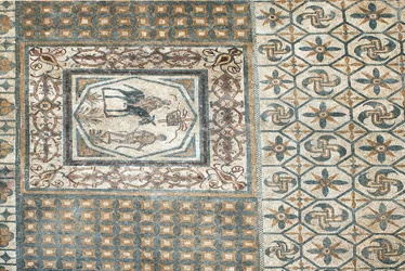 Restos dos mosaicos da cidade romana