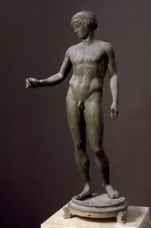 Arte Romana: "Efébe" escultura de bronze depois de um original grego, De Pompeia