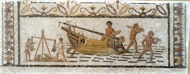 Antiquidade romana: "Descarregar uma carga de madeira de um navio e pesar chumbo" Mosaico vindo de Sousse, na Tunísia. Século III d.C. Dim. 90x230 cm Musee du BarDo, Tunísia
